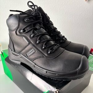 NEW Mens Size 9 SR MAX Lewiston Composite Toe Waterproof Slip Resistant Boot